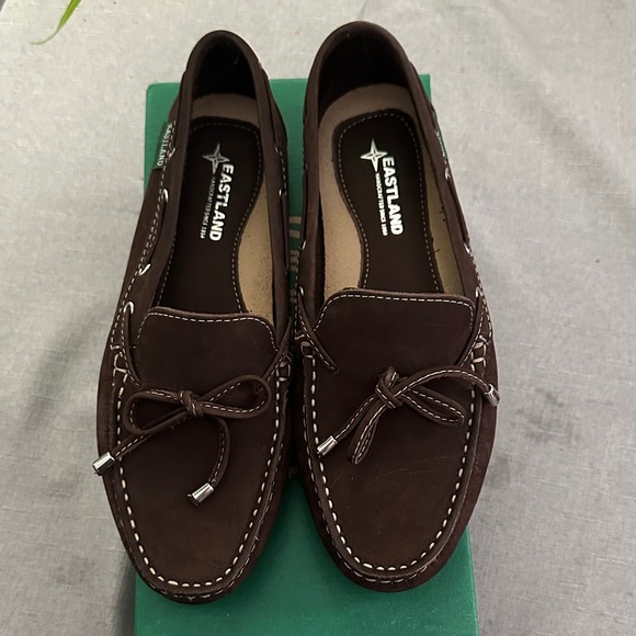 Eastland Men's Dark Brown Slip-On Loafers - Picture 1 of 3